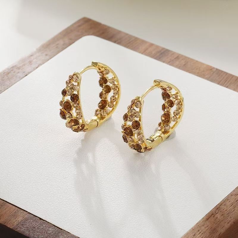 2026 New Maillard Tone Mini Circle Click Hoop Earrings For Women, Niche Designer Light Luxury High-End Delicate Ear Jewelry