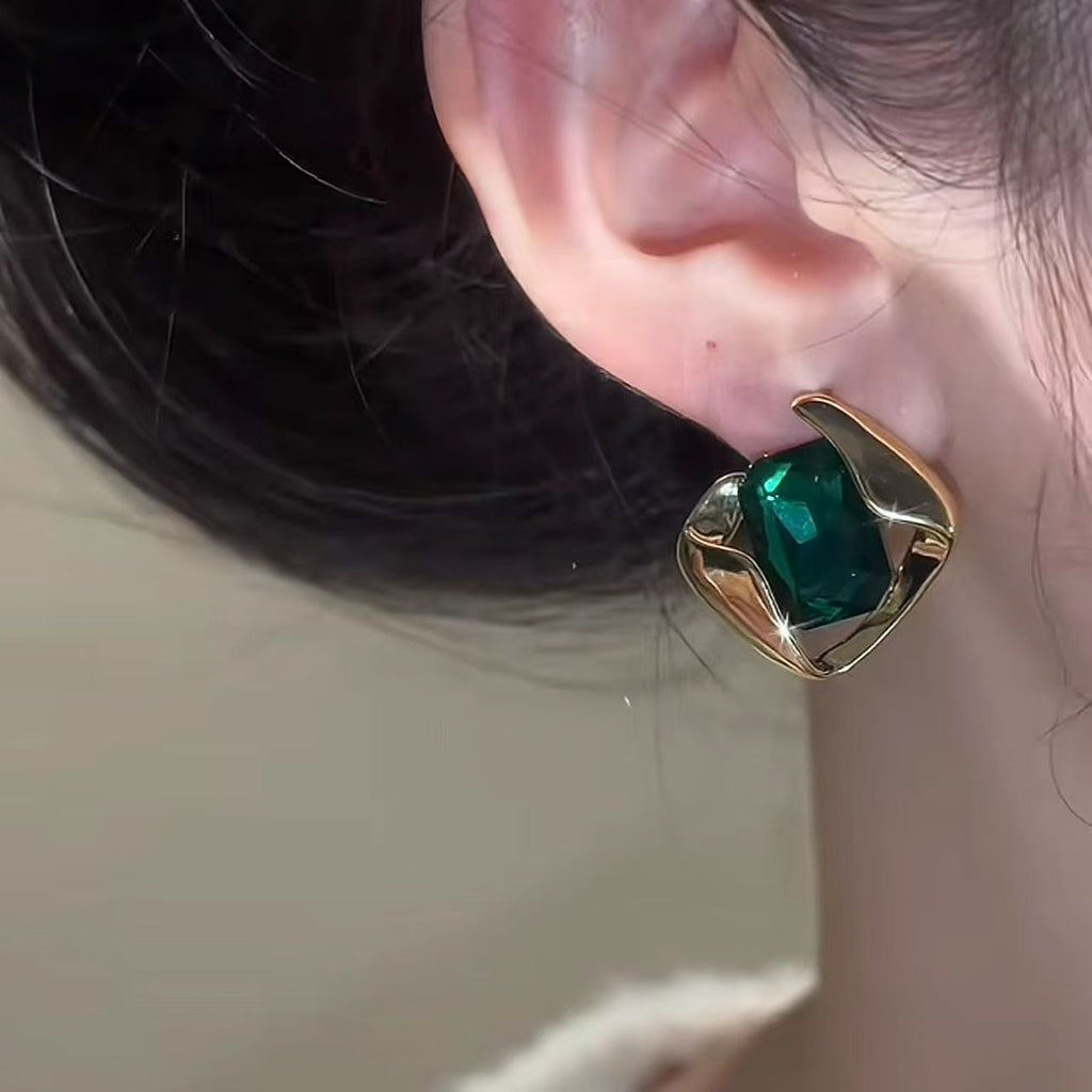 2026 Trending Green Sugar Cube Stud Earrings. Niche Stylish Design, Luxurious And Elegant, Easy To Match All Outfits.
